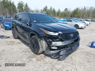 2023 Toyota Highlander L with VIN 5TDKDRBH7PS507909, listed as a IAAI auction lot 41937441 with 28,152 mi miles and . Bid and sale history available at DreamBid. Image 6.