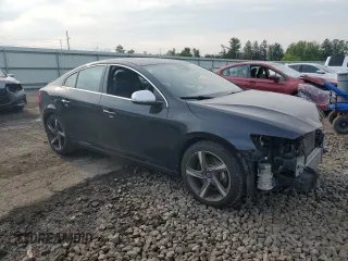 2015 Volvo S60 z VIN YV1902TG6F1307214, wystawiony jako Copart lot #57977025 z przebiegiem 111 135 mil mil oraz Szkoda całkowita • Salvage title. Historia ofert i sprzedaży dostępna na DreamBid. Obrazek 4.