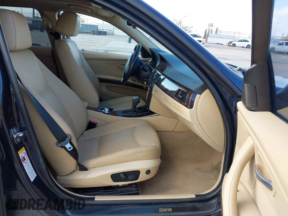 2006 BMW 3 Series 325i with VIN WBAVB17536NK34357, listed as a IAAI auction lot 42260521 with 115,865 mi miles and . Bid and sale history available at DreamBid. Image 5.