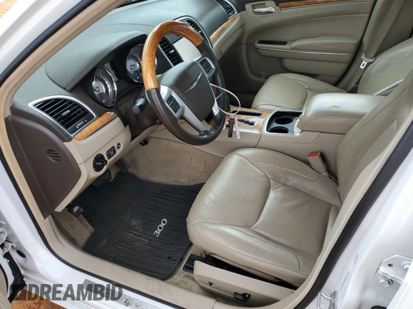 2014 Chrysler 300 with VIN 2C3CCAET6EH382944, listed as a Copart auction lot 84696874 with 252,750 mi miles and Salvage Title. Bid and sale history available at carsss.com. Image 7.