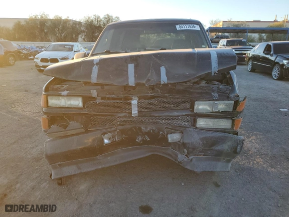 2000 Chevrolet Tahoe Limited with VIN 1GNEC13R5YR162329, listed as a Copart auction lot 84117434 with 177,241 mi miles and Salvage Title. Bid and sale history available at carsss.com. Image 5.