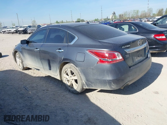 2013 Nissan Altima SV with VIN 1N4AL3AP7DC221422, listed as a IAAI auction lot 42106726 with 169,783 mi miles and . Bid and sale history available at DreamBid. Image 3.