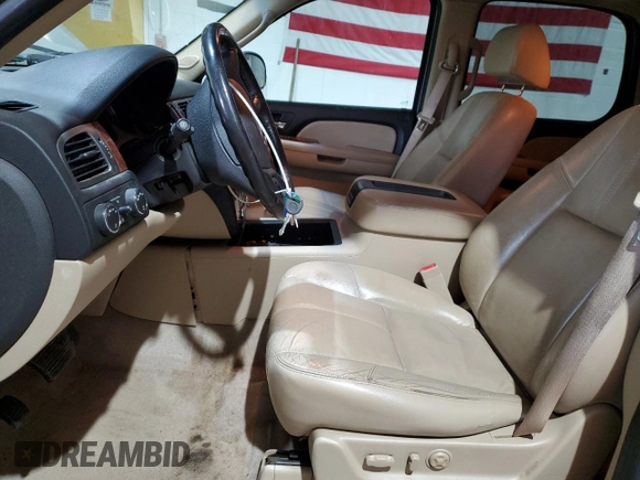 2007 Chevrolet Tahoe LT with VIN 1GNFK13017R210660, listed as a Copart auction lot 50783765 with 196,044 mi miles and Clean title. Bid and sale history available at DreamBid. Image 7.