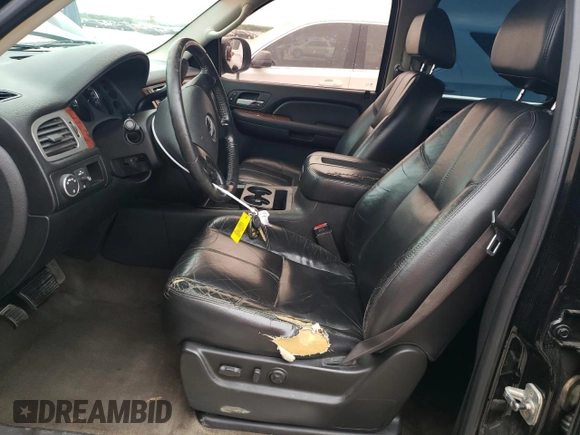 2008 Chevrolet Suburban 3LT with VIN 3GNFC16018G163592, listed as a Copart auction lot 43748935 with 268,220 mi miles and Salvage title. Bid and sale history available at DreamBid. Image 7.