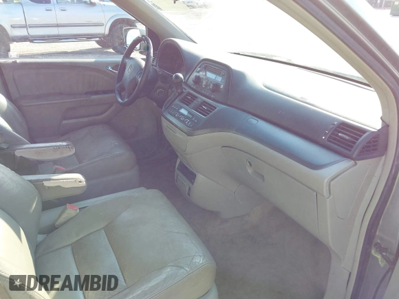 2006 Honda Odyssey EX-L with VIN 5FNRL38796B077297, listed as a IAAI auction lot 41492810 with 292,164 mi miles and . Bid and sale history available at carsss.com. Image 5.