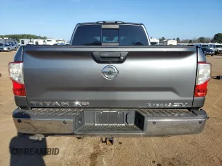 2016 Nissan Titan SL z VIN 1N6BA1F22GN503205, wystawiony jako Copart lot #47024925 z przebiegiem 90 936 mil mil oraz Czysty tytuł • Clean title. Historia ofert i sprzedaży dostępna na DreamBid. Obrazek 6.