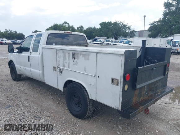 2001 Ford F-250 XL with VIN 3FTNX20L71MA26777, listed as a IAAI auction lot 42712362 with 318,429 mi miles and . Bid and sale history available at DreamBid. Image 3.