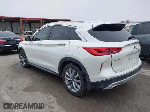 2020 Infiniti QX50 Luxe z VIN 3PCAJ5M15LF105513, wystawiony jako IAAI lot #41492732 z przebiegiem 71 576 mil mil oraz . Historia ofert i sprzedaży dostępna na DreamBid. Obrazek 3.