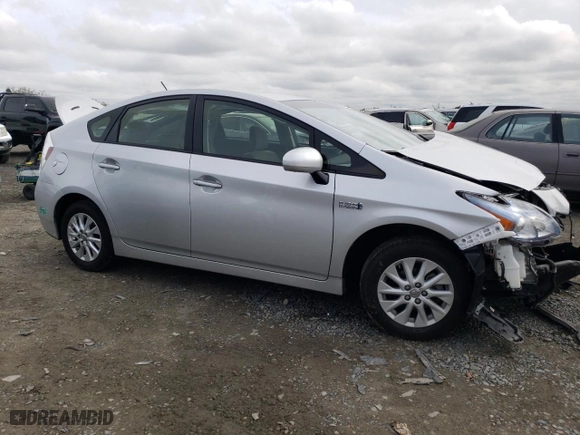 2014 Toyota Prius Plug-In with VIN JTDKN3DP3E3062081, listed as a Copart auction lot 49536725 with 138,378 mi miles and Salvage Title. Bid and sale history available at carsss.com. Image 4.