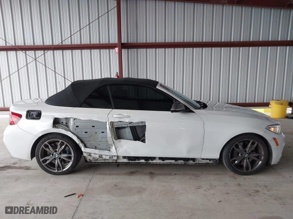 2015 BMW 2 Series M235i with VIN WBA1M1C53FV393300, listed as a IAAI auction lot 41926019 with 180,949 mi miles. Bid and sale history available at carsss.com. Image 14.