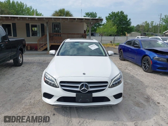 2019 Mercedes-Benz C C 300 with VIN 55SWF8EB9KU311723, listed as a IAAI auction lot 42085916 with 47,780 mi miles. Bid and sale history available at carsss.com. Image 12.