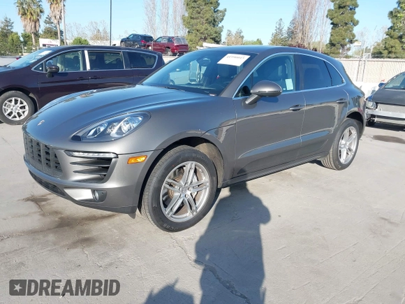 2015 Porsche Macan S with VIN WP1AB2A53FLB54910, listed as a IAAI auction lot 41990015 with 95,038 mi miles and . Bid and sale history available at DreamBid. Image 17.