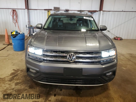 2018 Volkswagen Atlas SE with VIN 1V2KR2CA9JC571127, listed as a Copart auction lot 58188885 with 106,745 mi miles and Salvage title. Bid and sale history available at DreamBid. Image 5.