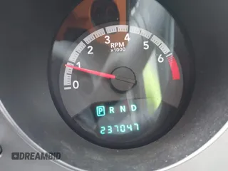 2010 Dodge Avenger R/T with VIN 1B3CC5FB4AN129049, listed as a IAAI auction lot 41714988 with 237,047 mi miles. Bid and sale history available at carsss.com. Image 7.
