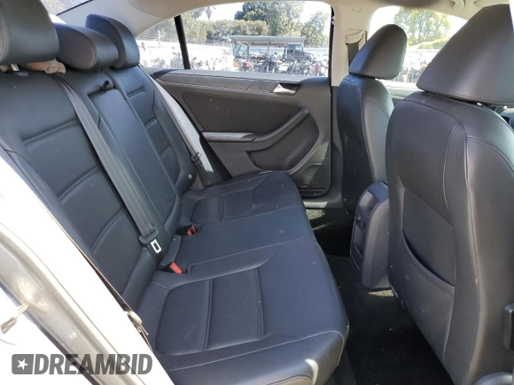 2014 Volkswagen Jetta SE with VIN 3VWD17AJ2EM322087, listed as a Copart auction lot 62571155 with 71,884 mi miles and Salvage title. Bid and sale history available at DreamBid. Image 10.