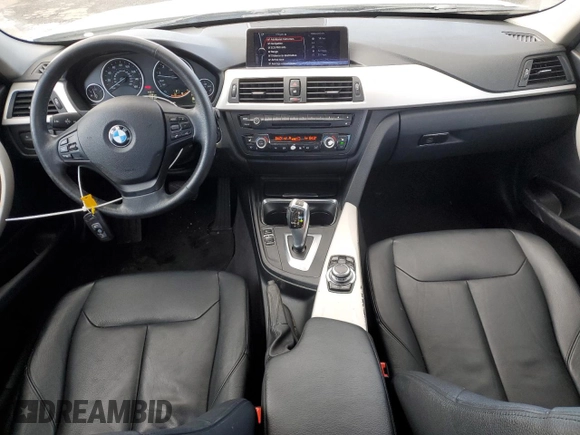 2013 BMW 3 Series 320i xDrive с VIN WBA3C3C54DF981883, выставлен на аукционе Copart как лот 47380385 с пробегом 191 534 миль миль и Списание • Salvage title. История ставок и продаж доступна на DreamBid. Изображение 8.