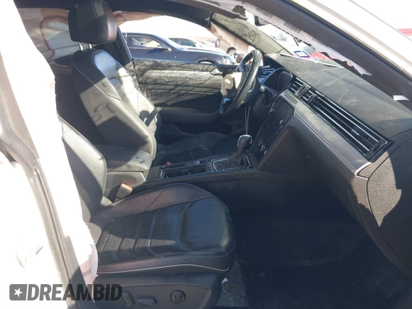 2020 Volkswagen Arteon SEL Premium R-Line с VIN WVWTR7AN3LE013290, выставлен на аукционе IAAI как лот 41351869 с пробегом Не указан миль и . История ставок и продаж доступна на DreamBid. Изображение 5.