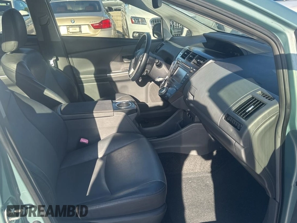 2014 Toyota Prius Two with VIN JTDZN3EU7E3301604, listed as a Copart auction lot 61496655 with 181,276 mi miles and Clean title. Bid and sale history available at DreamBid. Image 5.
