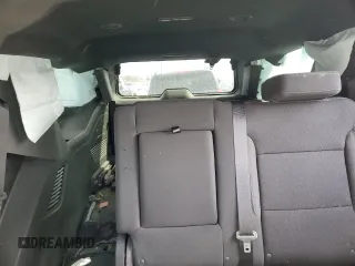 2022 Chevrolet Tahoe LS z VIN 1GNSKMKD0NR169536, wystawiony jako Copart lot #44471545 z przebiegiem Nie podano mil oraz Nie do naprawy • Non repairable. Historia ofert i sprzedaży dostępna na DreamBid. Obrazek 10.