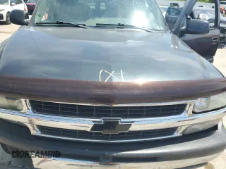 2003 Chevrolet Suburban LT with VIN 1GNFK16Z73J210407, listed as a Copart auction lot 62556615 with 231,529 mi miles and Salvage title. Bid and sale history available at DreamBid. Image 12.
