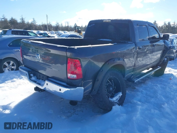 2018 Ram 2500 Tradesman z VIN 3C6UR5CL3JG380790, wystawiony jako IAAI lot #41579401 z przebiegiem 72 675 mil mil oraz . Historia ofert i sprzedaży dostępna na DreamBid. Obrazek 4.