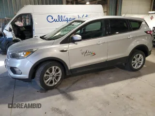 2017 Ford Escape SE with VIN 1FMCU9GD8HUB52557, listed as a Copart auction lot 48892005 with 213,217 mi miles and Salvage Title. Bid and sale history available at carsss.com. Image 1.