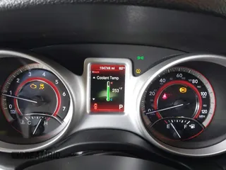 2017 Dodge Journey SXT z VIN 3C4PDCBG6HT531166, wystawiony jako IAAI lot #42567173 z przebiegiem 104 746 mil mil oraz . Historia ofert i sprzedaży dostępna na DreamBid. Obrazek 7.