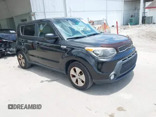 2015 Kia Soul z VIN KNDJN2A27F7161320, wystawiony jako IAAI lot #42480400 z przebiegiem 92 275 mil mil oraz . Historia ofert i sprzedaży dostępna na DreamBid. Obrazek 1.
