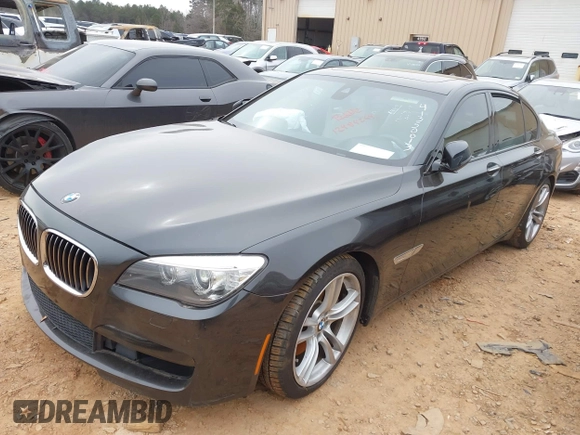2014 BMW 7 Series 750i с VIN WBAYA8C55ED228448, выставлен на аукционе IAAI как лот 41350013 с пробегом 97 829 миль миль и . История ставок и продаж доступна на DreamBid. Изображение 2.