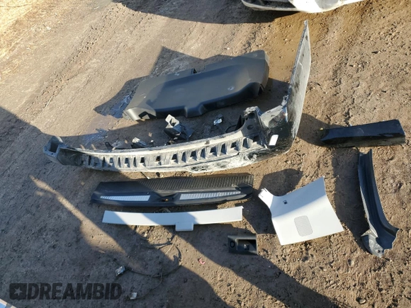 2020 Chevrolet Suburban LT z VIN 1GNSKHKC8LR132830, wystawiony jako Copart lot #49218015 z przebiegiem 80 327 mil mil oraz Szkoda całkowita • Salvage title. Historia ofert i sprzedaży dostępna na DreamBid. Obrazek 13.