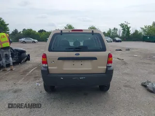2007 Ford Escape XLS with VIN 1FMYU02Z37KA07375, listed as a IAAI auction lot 42452709 with 201,316 mi miles and . Bid and sale history available at DreamBid. Image 16.