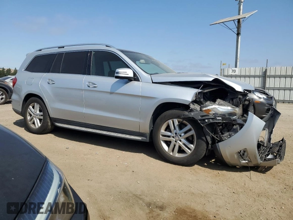 2014 Mercedes-Benz GL 450 z VIN 4JGDF7CE1EA354378, wystawiony jako Copart lot #59889305 z przebiegiem 79 821 mil mil oraz Szkoda całkowita • Salvage title. Historia ofert i sprzedaży dostępna na DreamBid. Obrazek 4.