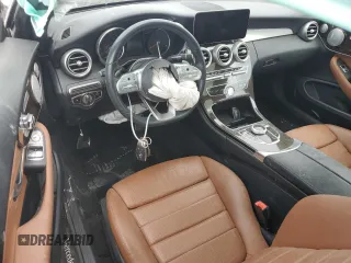 2019 Mercedes-Benz C 300 z VIN WDDWJ8DB3KF800735, wystawiony jako Copart lot #53254775 z przebiegiem 29 646 mil mil oraz Szkoda całkowita • Salvage title. Historia ofert i sprzedaży dostępna na DreamBid. Obrazek 8.