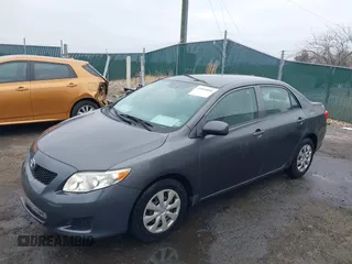 2010 Toyota Corolla z VIN JTDBU4EEXAJ058637, wystawiony jako IAAI lot #41810086 z przebiegiem 179 193 mil mil oraz . Historia ofert i sprzedaży dostępna na DreamBid. Obrazek 18.
