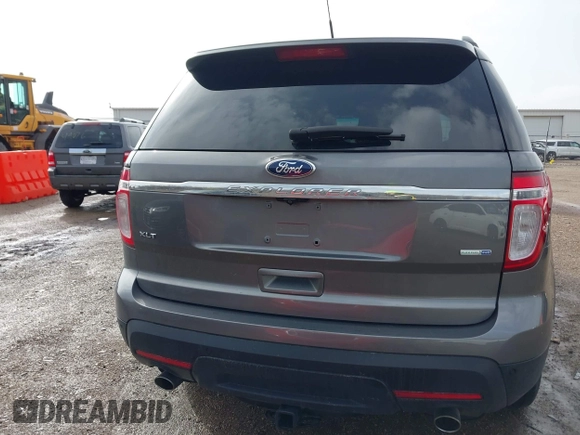 2013 Ford Explorer XLT z VIN 1FM5K8D88DGA92403, wystawiony jako IAAI lot #41946862 z przebiegiem 230 758 mil mil oraz . Historia ofert i sprzedaży dostępna na DreamBid. Obrazek 16.