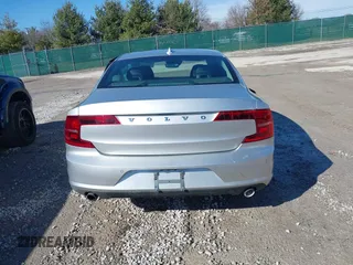 2018 Volvo S90 Momentum with VIN LVY982AKXJP019409, listed as a IAAI auction lot 41462054 with 99,374 mi miles. Bid and sale history available at carsss.com. Image 16.