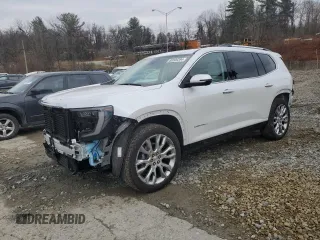 2024 GMC Acadia AWD Denali z VIN 1GKENRKS8RJ223909, wystawiony jako Copart lot #80306294 z przebiegiem 2845 mil mil oraz Szkody całkowita. Historia ofert i sprzedaży dostępna na DreamBid. Obrazek 1.