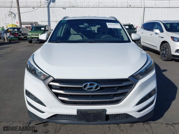 2016 Hyundai Tucson SE with VIN KM8J3CA44GU200294, listed as a IAAI auction lot 41678222 with 65,468 mi miles. Bid and sale history available at carsss.com. Image 12.