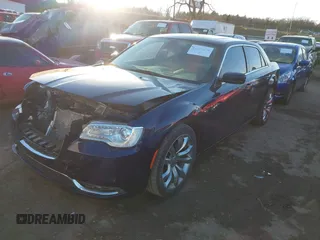 2017 Chrysler 300 Limited with VIN 2C3CCAAG0HH603628, listed as a IAAI auction lot 41333198 with 85,912 mi miles. Bid and sale history available at carsss.com. Image 2.