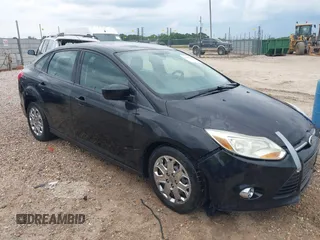 2012 Ford Focus SE с VIN 1FAHP3F21CL360508, выставлен на аукционе IAAI как лот 42232737 с пробегом 154 214 миль миль и . История ставок и продаж доступна на DreamBid. Изображение 1.