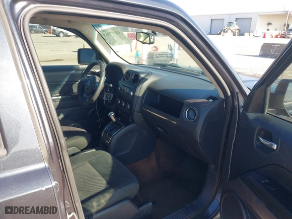 2014 Jeep Patriot Sport with VIN 1C4NJPBA3ED887384, listed as a IAAI auction lot 41607068 with 263,528 mi miles. Bid and sale history available at carsss.com. Image 5.