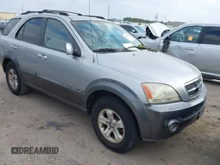 2004 Kia Sorento LX z VIN KNDJD733445236831, wystawiony jako IAAI lot #41523900 z przebiegiem Nie podano mil oraz . Historia ofert i sprzedaży dostępna na DreamBid. Obrazek 1.