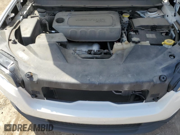 2019 Jeep Cherokee Latitude с VIN 1C4PJLCB9KD313506, выставлен на аукционе Copart как лот 52672515 с пробегом 136 496 миль миль и Списание • Salvage title. История ставок и продаж доступна на DreamBid. Изображение 14.