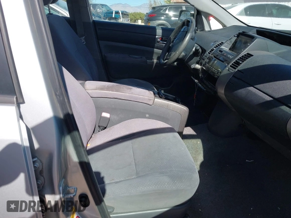 2006 Toyota Prius with VIN JTDKB20U863158160, listed as a IAAI auction lot 40891239 with 215,273 mi miles. Bid and sale history available at carsss.com. Image 5.