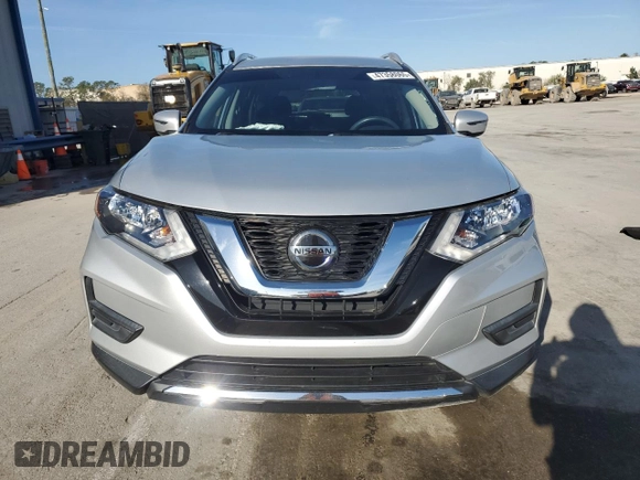 2018 Nissan Rogue SV with VIN JN8AT2MT5JW490692, listed as a Copart auction lot 47358065 with 41,215 mi miles and Salvage Title. Bid and sale history available at DreamBid. Image 5.