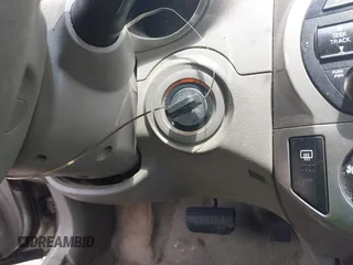 2003 Nissan Altima S z VIN 1N4AL11D63C136161, wystawiony jako IAAI lot #42461610 z przebiegiem 248 121 mil mil oraz . Historia ofert i sprzedaży dostępna na DreamBid. Obrazek 11.