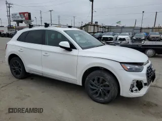 2021 Audi Q5 Premium Plus with VIN WA1BAAFY4M2021995, listed as a Copart auction lot 55136145 with 84,553 mi miles and Salvage Title. Bid and sale history available at carsss.com. Image 4.