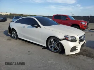 2018 Mercedes-Benz E-Class E 400 with VIN WDD1J6FB6JF049124, listed as a Copart auction lot 49257985 with 84,164 mi miles and Clean Title. Bid and sale history available at carsss.com. Image 4.