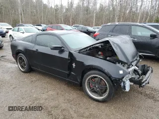 2014 Ford Mustang V6 with VIN 1ZVBP8AM9E5220605, listed as a Copart auction lot 82690174 with 99,331 mi miles and Clean Title. Bid and sale history available at carsss.com. Image 4.