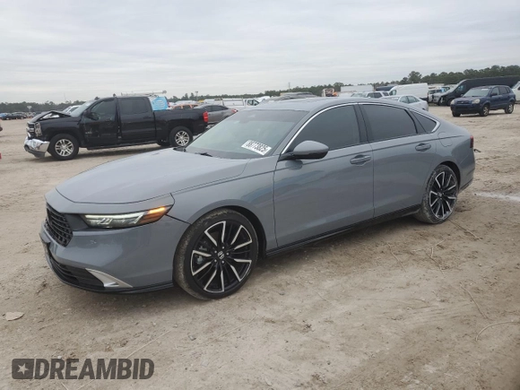 2025 Honda Accord Touring with VIN 1HGCY2F81SA001588, listed as a Copart auction lot 88773825 with 4,899 mi miles and Salvage title. Bid and sale history available at DreamBid. Image 1.
